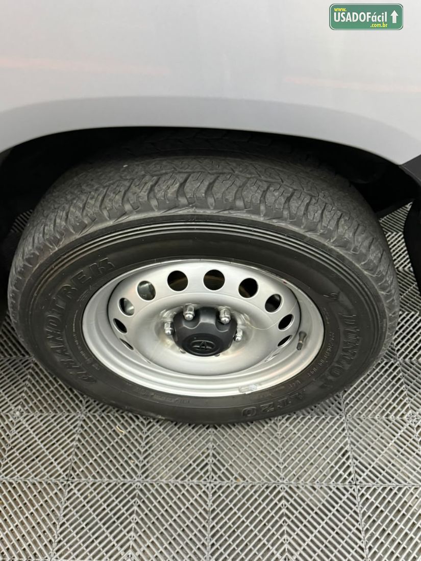 Toyota Hilux CS 4x4 2.8 TDI Automático Diesel 2025/2026 — foto 7 de 14