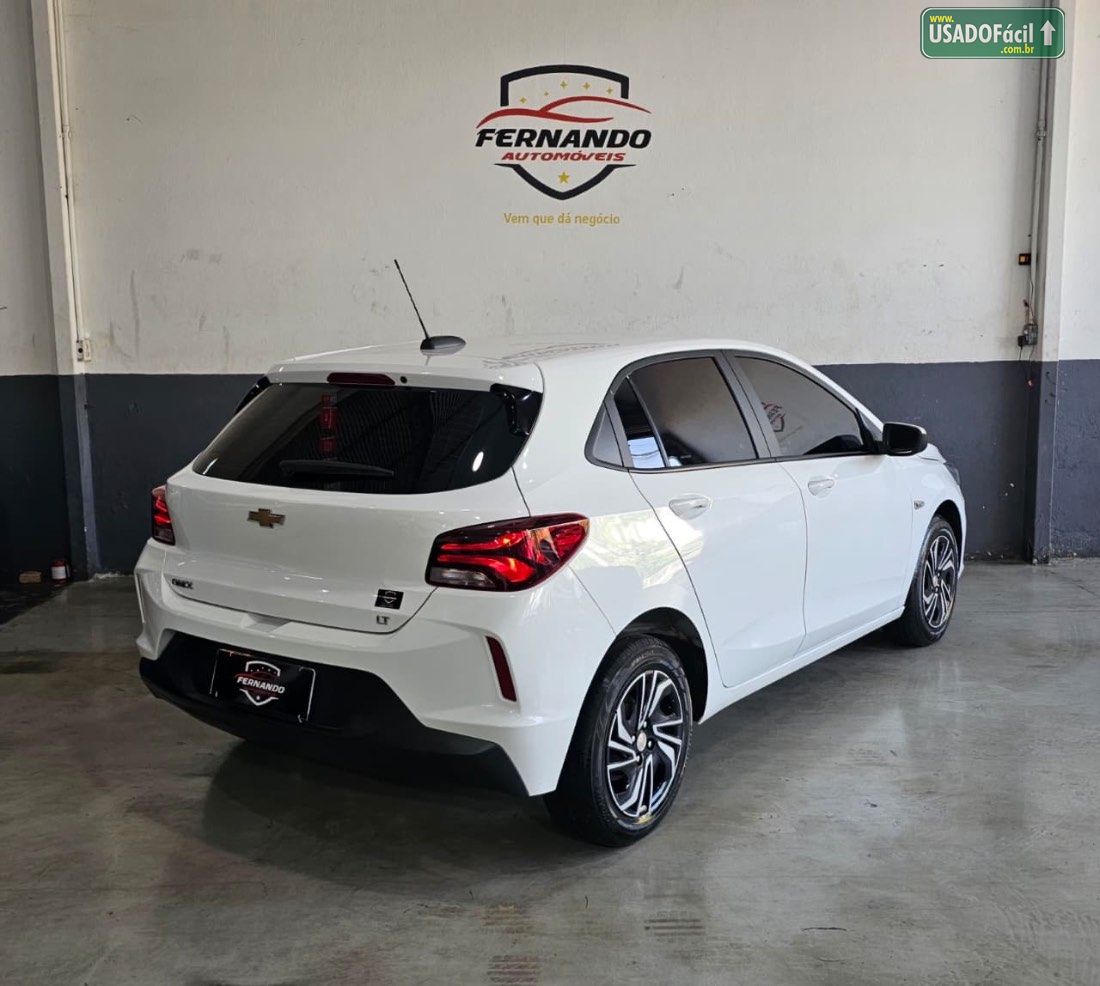 CHEVROLET/GM Onix Hatch LT 1.0 Mecânico Flex 2023/2024 — foto 8 de 16