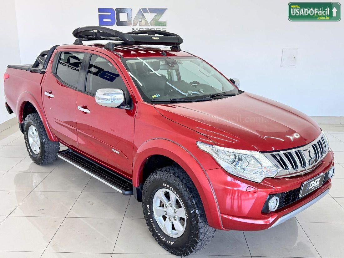 Mitsubishi L200 Triton Sport HPE FTP CD 2.4 Automático Diesel 2017/2018 — foto 3 de 12