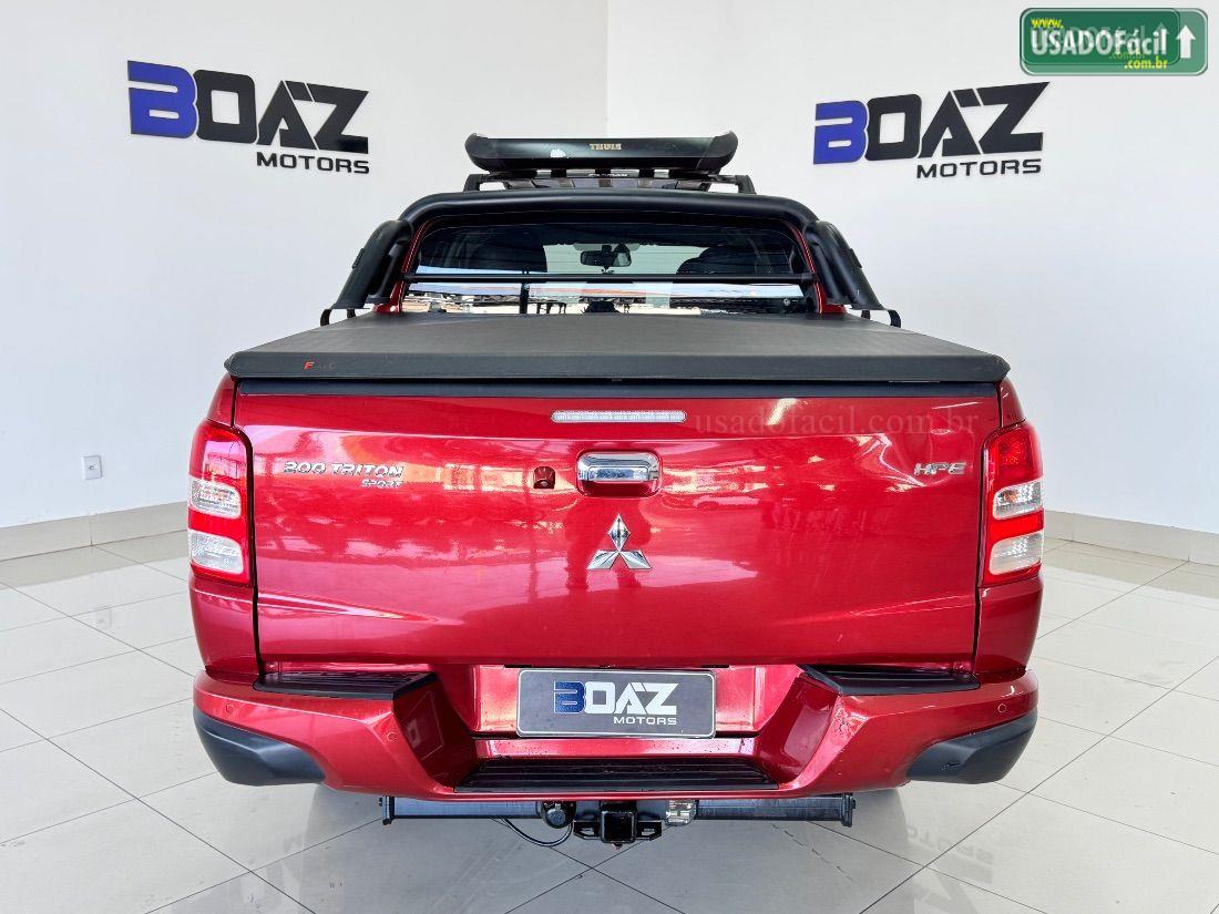 Mitsubishi L200 Triton Sport HPE FTP CD 2.4 Automático Diesel 2017/2018 — foto 5 de 12