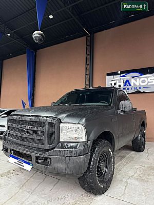 F-250 Xl Super Duty 4.2 Tb Diesel 2002/2002 em Cuiabá - MT