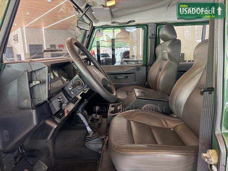 LAND ROVER Defender 130 TDI CD Diesel 2005/2005 — foto 10 de 13