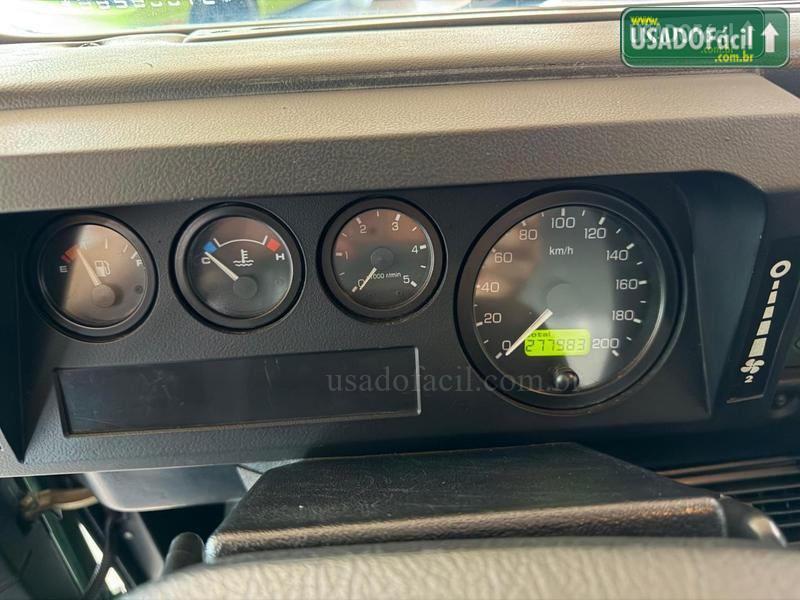 LAND ROVER Defender 130 TDI CD Diesel 2005/2005 — foto 7 de 13