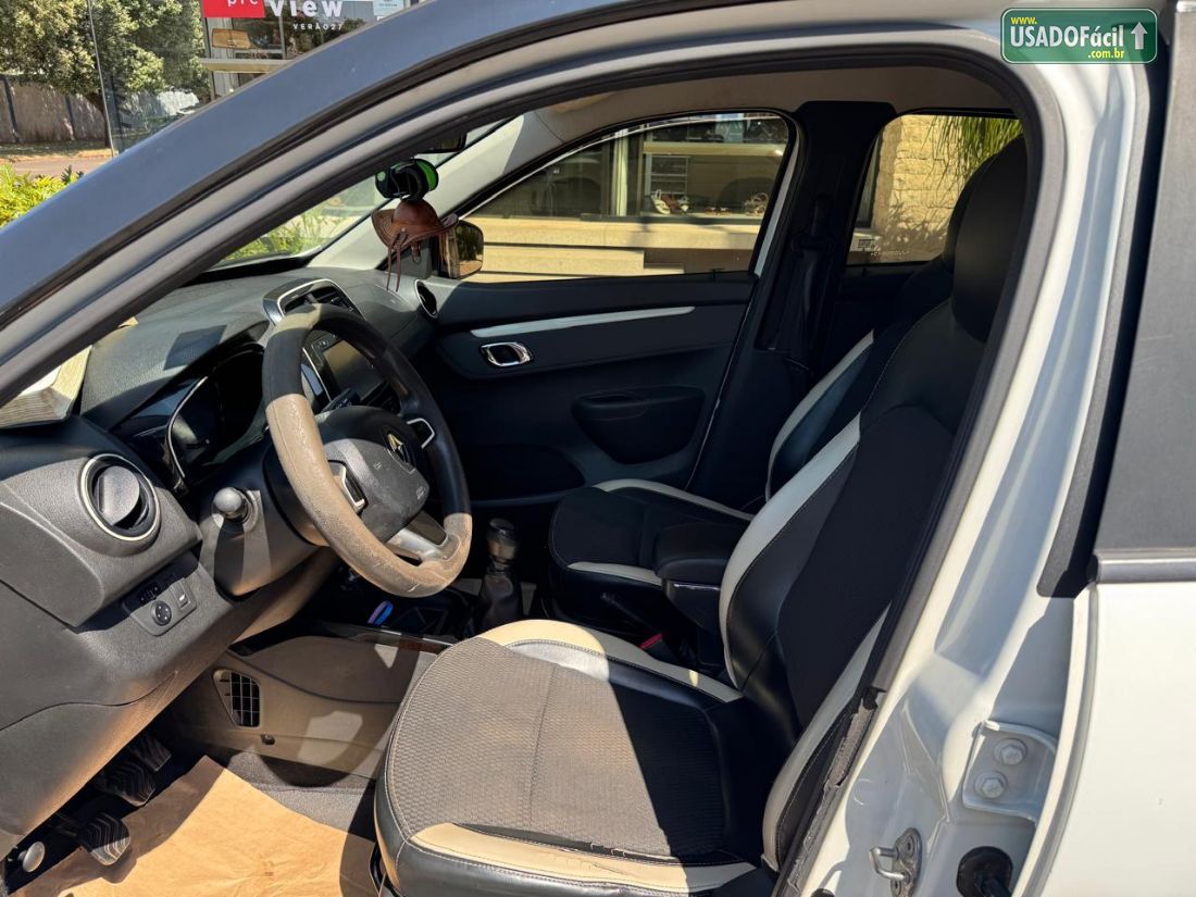 Renault Kwid Intense 1.0 Mecânico Flex 2017/2018 — foto 10 de 12