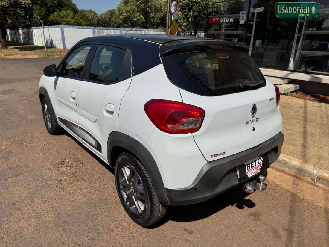 Renault Kwid Intense 1.0 Mecânico Flex 2017/2018 — foto 11 de 12