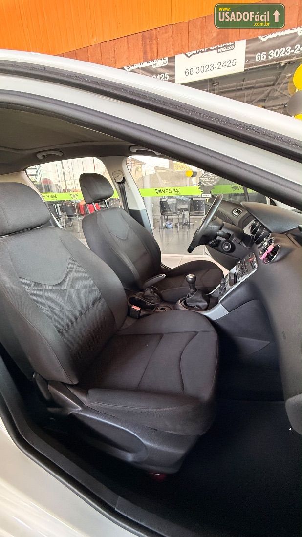 PEUGEOT peugeot 308 Active 1.6 Flex 16V 5p mecânico 2013/2014 — foto 8 de 14