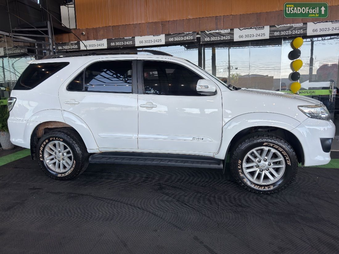 Toyota Hilux SW4 SR 4x2 2.7 Mecânico Flex 2014/2015 — foto 12 de 12