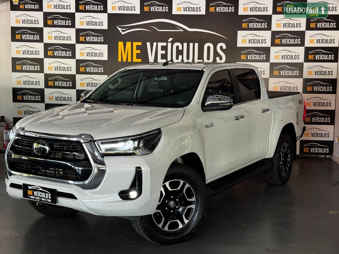Toyota Hilux SRX CD 2.8 4x4 TDI Automático Diesel 2025/2025 — foto 8 de 10