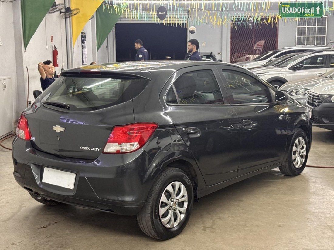 CHEVROLET/GM Onix Joy Hatch 1.0 Mecânico Flex 2016/2017 — foto 5 de 9