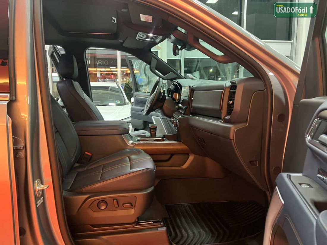 CHEVROLET/GM Silverado High Country 5.3 V8 AWD Automático 2024/2025 — foto 8 de 11