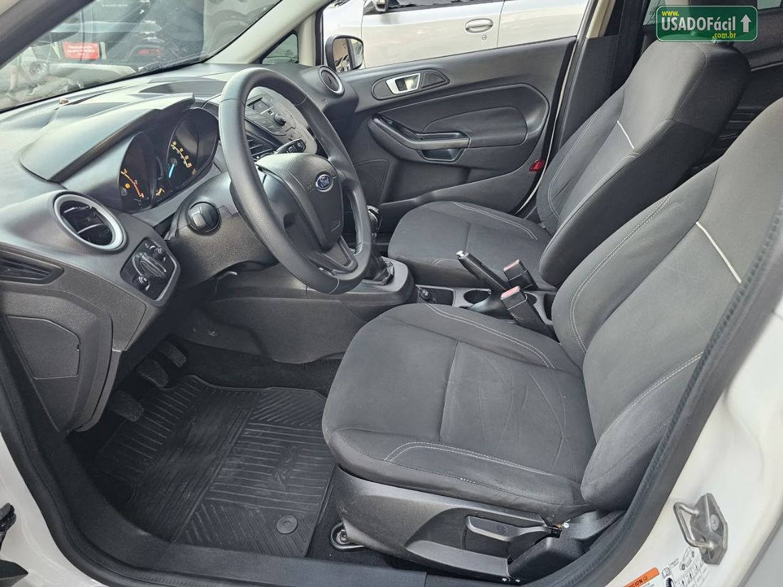 Ford Fiesta Hatch 1.5 Mecânico 5P Flex 2013/2014 — foto 13 de 16