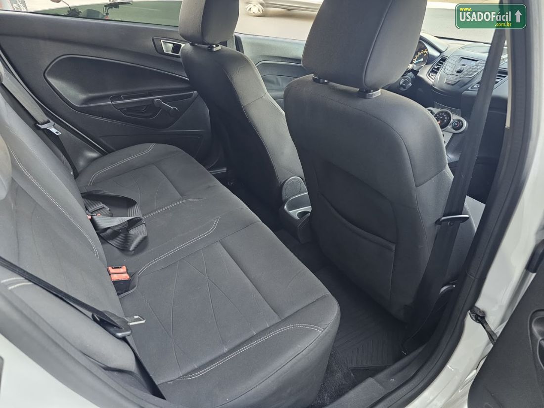 Ford Fiesta Hatch 1.5 Mecânico 5P Flex 2013/2014 — foto 15 de 16