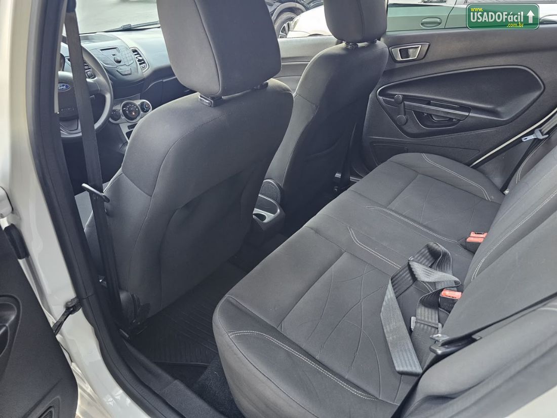 Ford Fiesta Hatch 1.5 Mecânico 5P Flex 2013/2014 — foto 16 de 16