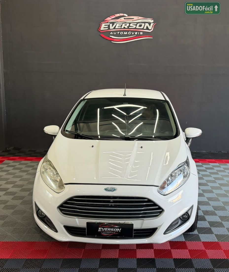 Ford Fiesta Hatch 1.5 Mecânico 5P Flex 2013/2014 — foto 2 de 16