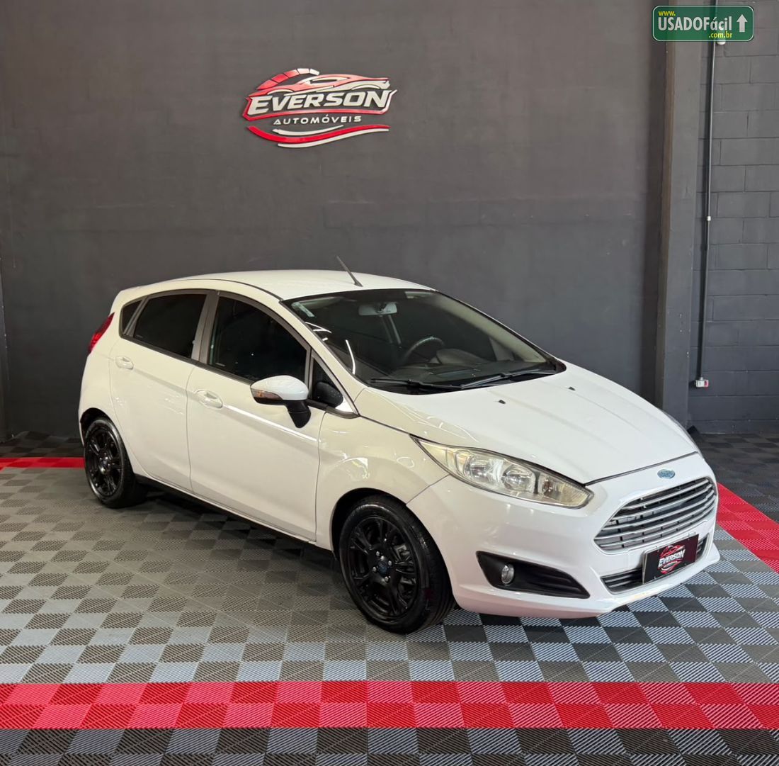 Ford Fiesta Hatch 1.5 Mecânico 5P Flex 2013/2014 — foto 3 de 16