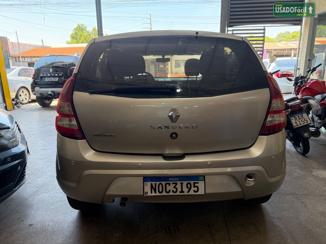 Renault Sandero Expression 1.0 Hi-Flex 5P 2012/2012 — foto 4 de 8