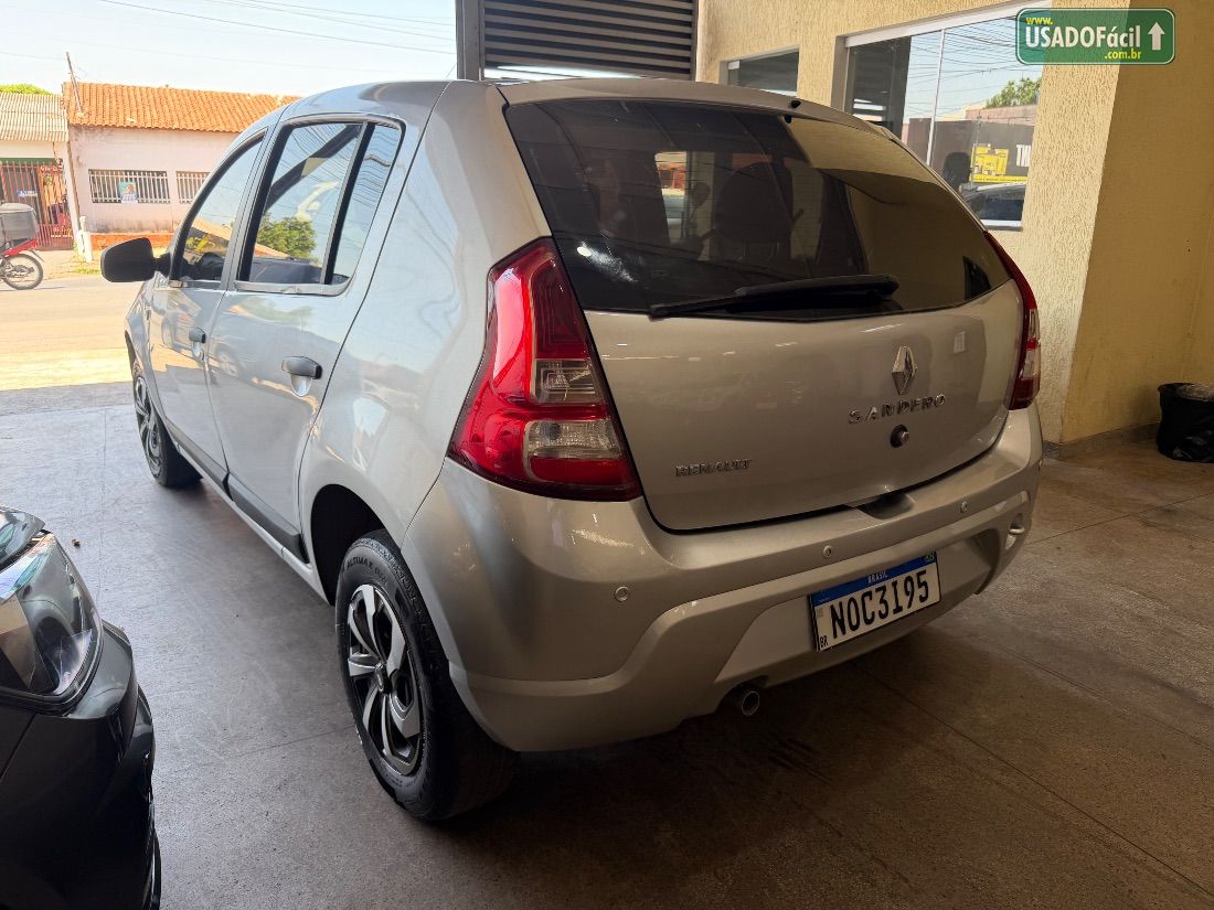 Renault Sandero Expression 1.0 Hi-Flex 5P 2012/2012 — foto 7 de 8