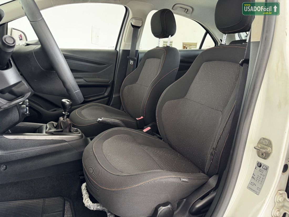 CHEVROLET/GM Onix Hatch LTZ 1.4 Mecânico Flex 2013/2014 — foto 9 de 12