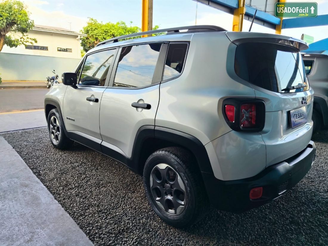 JEEP Renegade 1.8 4x2 Mecânico Flex 2017/2017 — foto 6 de 11