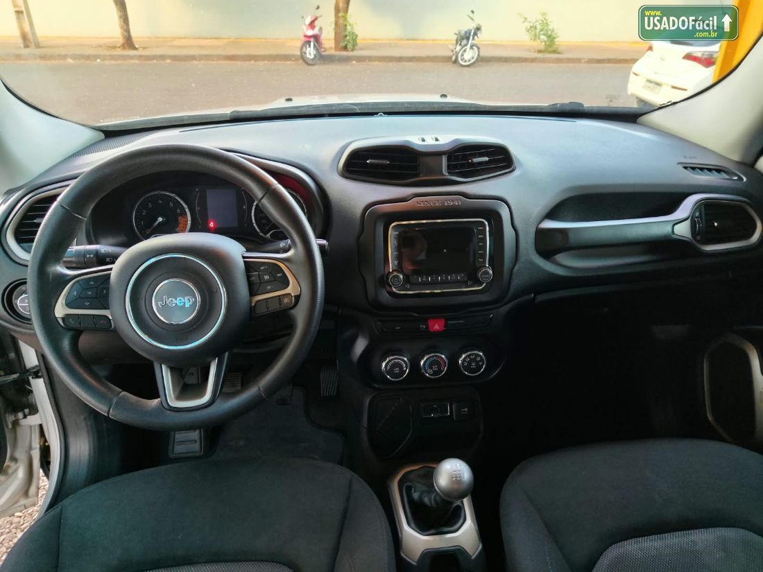 JEEP Renegade 1.8 4x2 Mecânico Flex 2017/2017 — foto 8 de 11