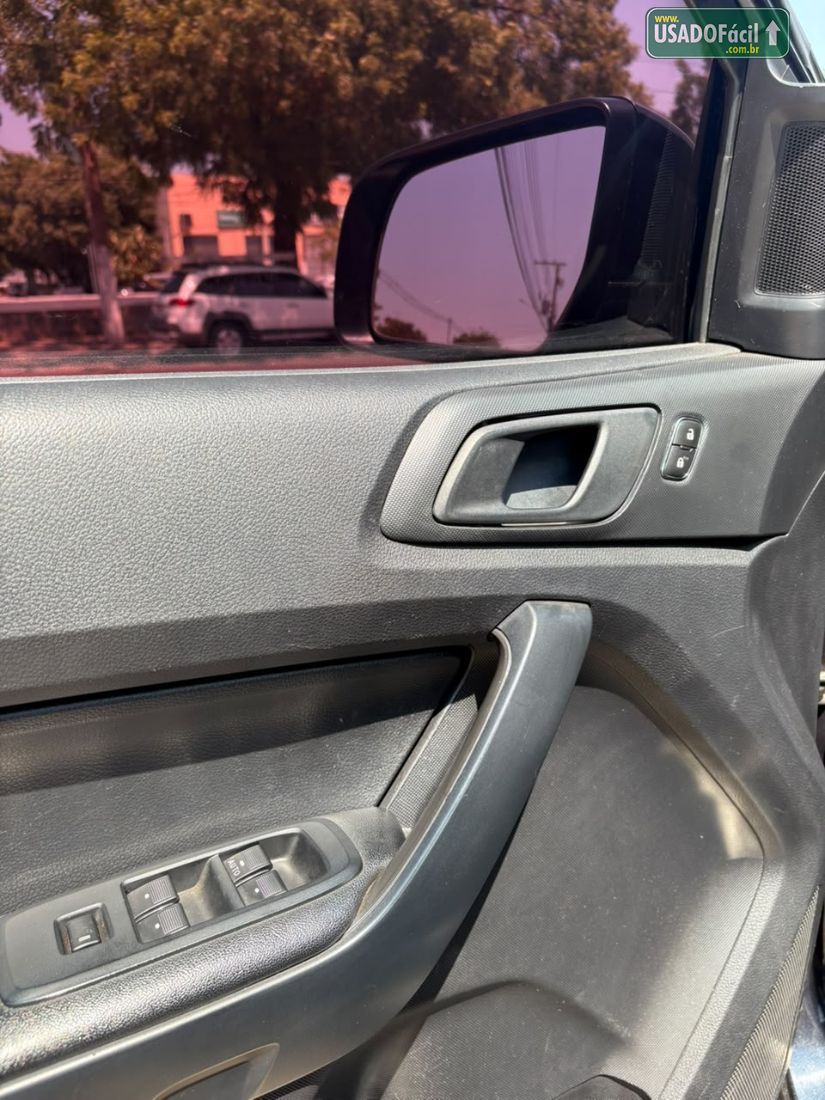 Ford Ranger Black CD 2.2 4x2 Automático Diesel 2022/2023 — foto 4 de 12