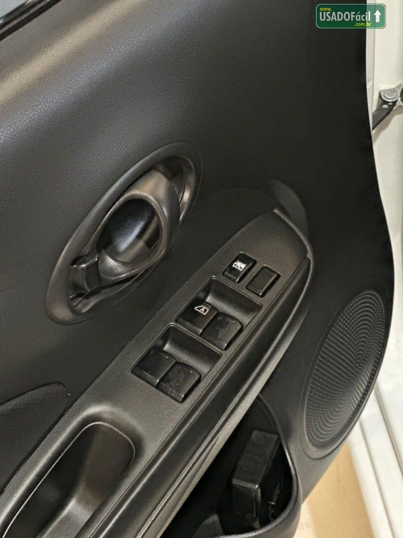 Nissan Versa 1.0 Mecânico FlexStart 2018/2019 — foto 10 de 19