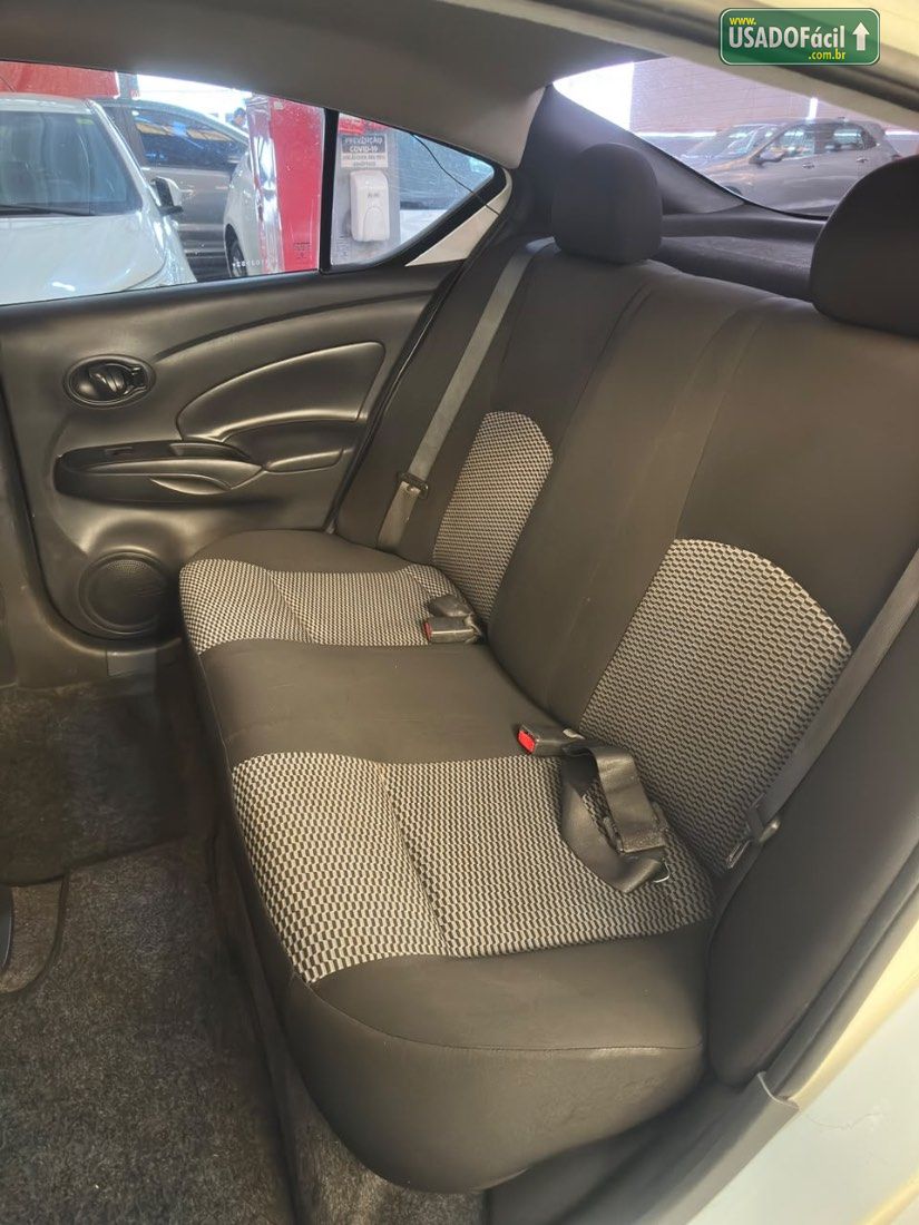 Nissan Versa 1.0 Mecânico FlexStart 2018/2019 — foto 14 de 19