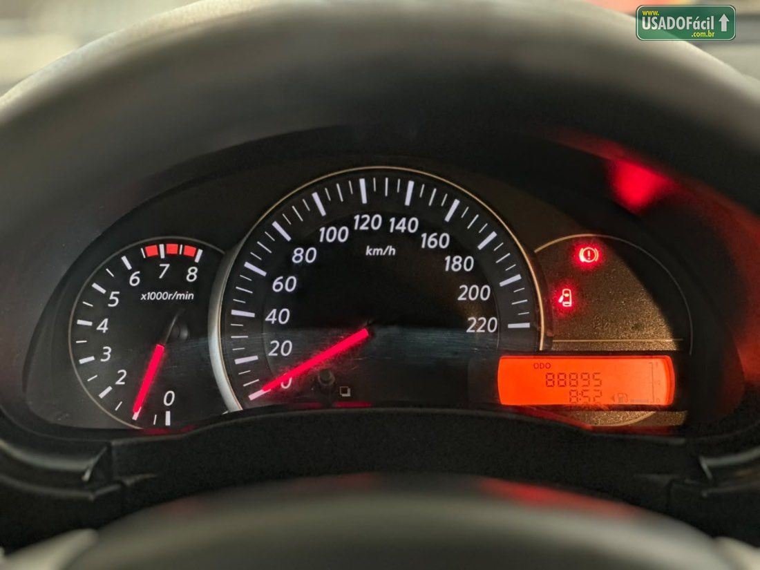 Nissan Versa 1.0 Mecânico FlexStart 2018/2019 — foto 19 de 19