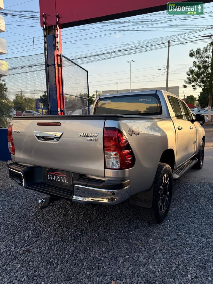 Toyota Hilux SRV CD 2.7 4x4 Automático Flex 2020/2021 — foto 9 de 11