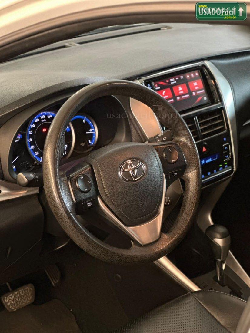 TOYOTA Yaris Hatch XL Plus Connect 1.5 Automático Flex 2019/2020 — foto 12 de 20