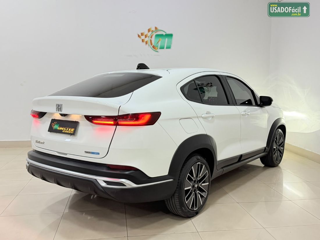 Fiat Fastback Audace 200 Turbo Automático Híbri­do 2025/2026 — foto 6 de 15