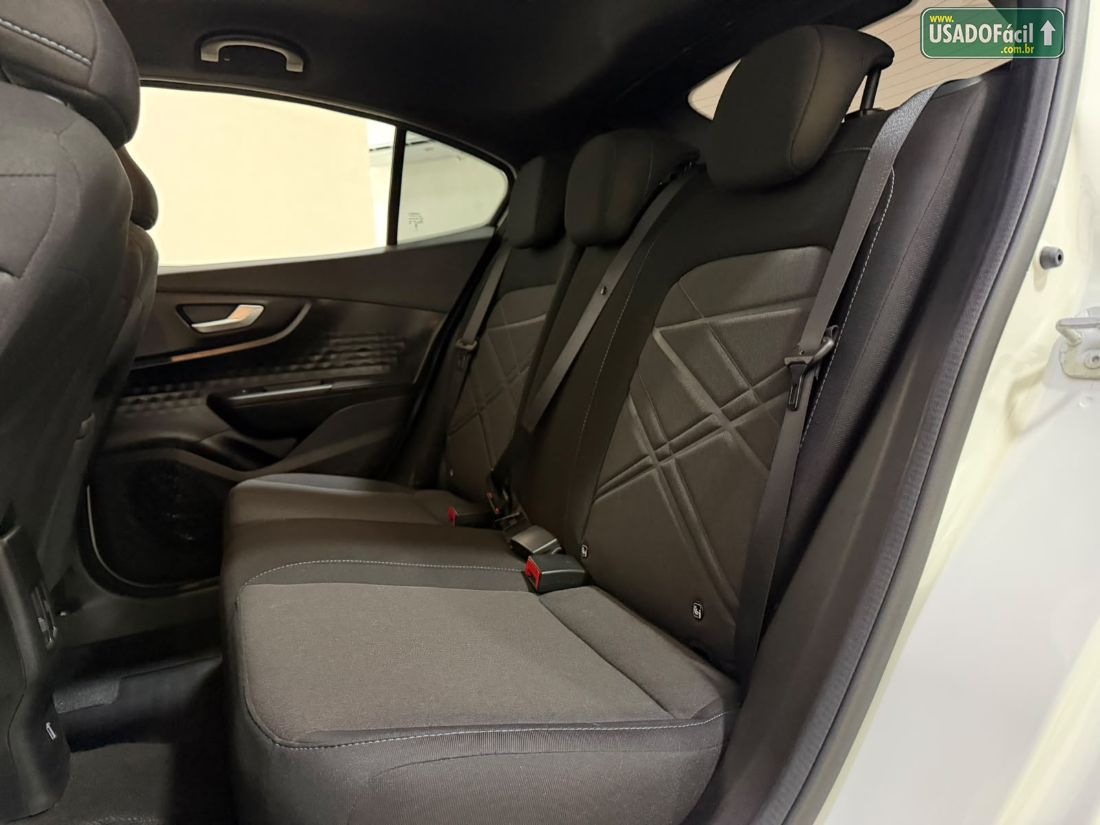 Fiat Fastback Audace 200 Turbo Automático Híbri­do 2025/2026 — foto 7 de 15