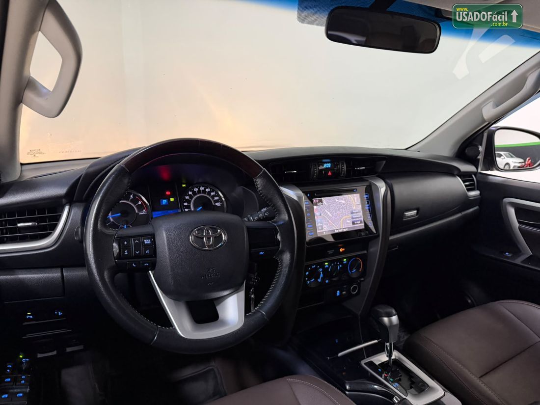 Toyota Hilux SW4 SR 2.7 4X2 Flex Automático 2017/2017 — foto 9 de 15
