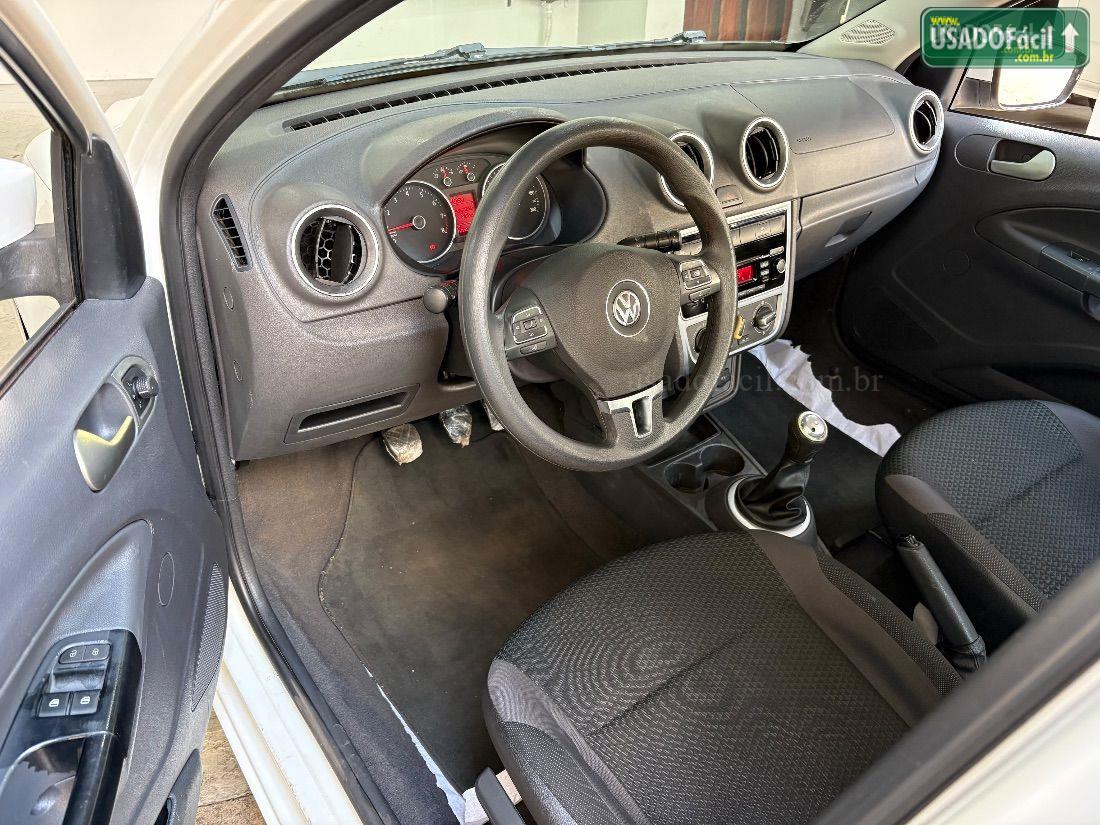VOLKSWAGEN Voyage Comfortline 1.6 Total Flex 2014/2015 — foto 14 de 19
