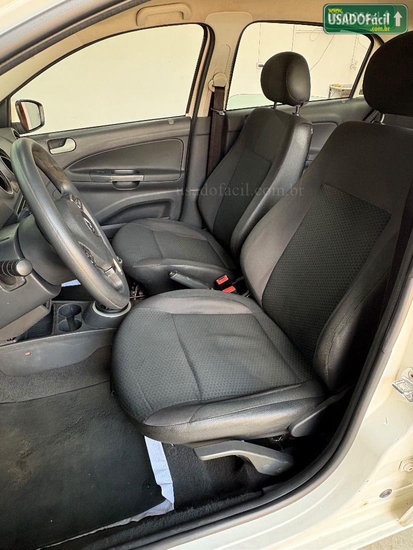 VOLKSWAGEN Voyage Comfortline 1.6 Total Flex 2014/2015 — foto 15 de 19