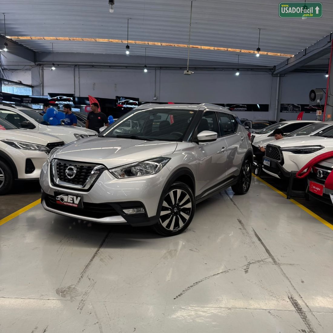 Nissan Kicks SV 1.6 Automático FlexStar 2017/2018 — foto 2 de 15