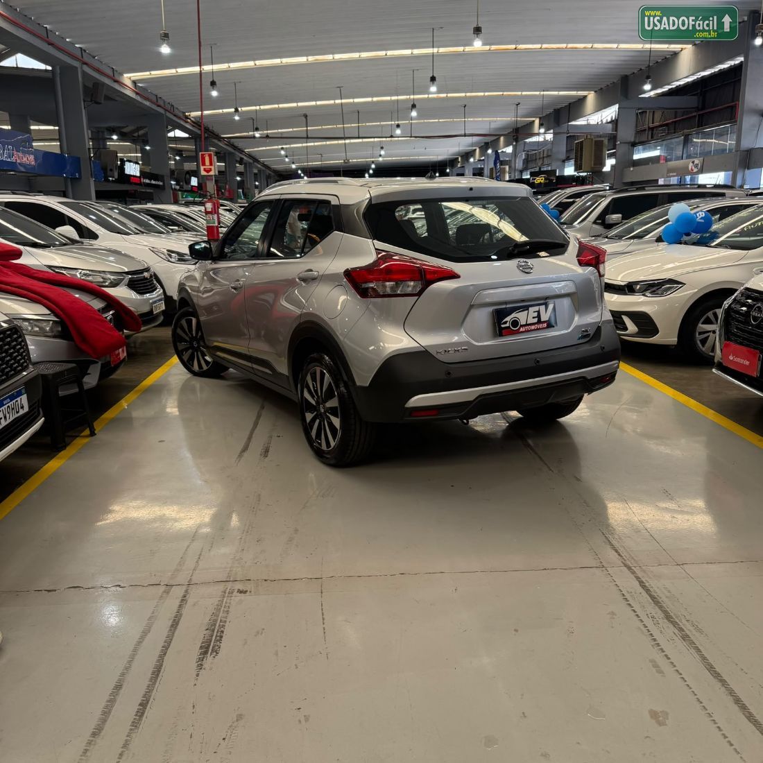 Nissan Kicks SV 1.6 Automático FlexStar 2017/2018 — foto 4 de 15