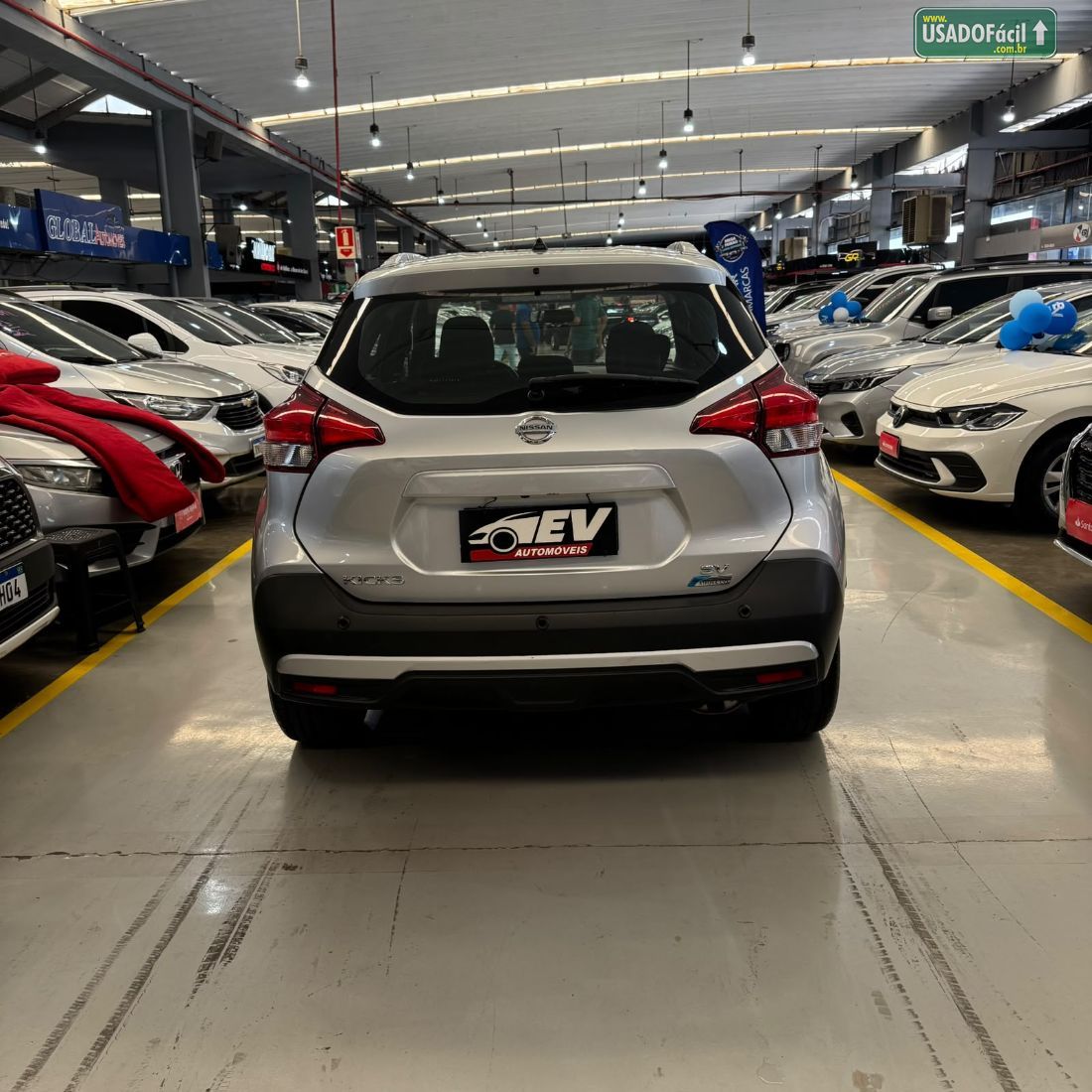 Nissan Kicks SV 1.6 Automático FlexStar 2017/2018 — foto 5 de 15