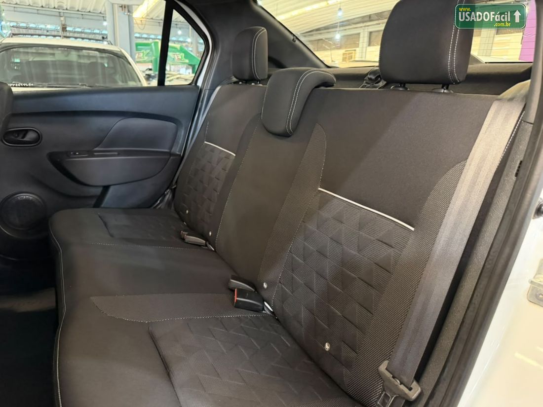 Renault Logan Zen 1.0 Mecânico Flex 2024/2025 — foto 15 de 18