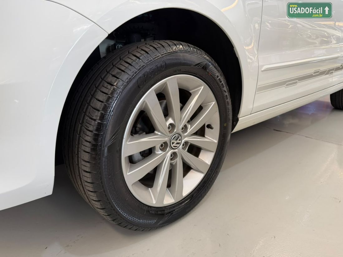 Volkswagen Fox Connect 1.6 4P Flex 2020/2021 — foto 8 de 18