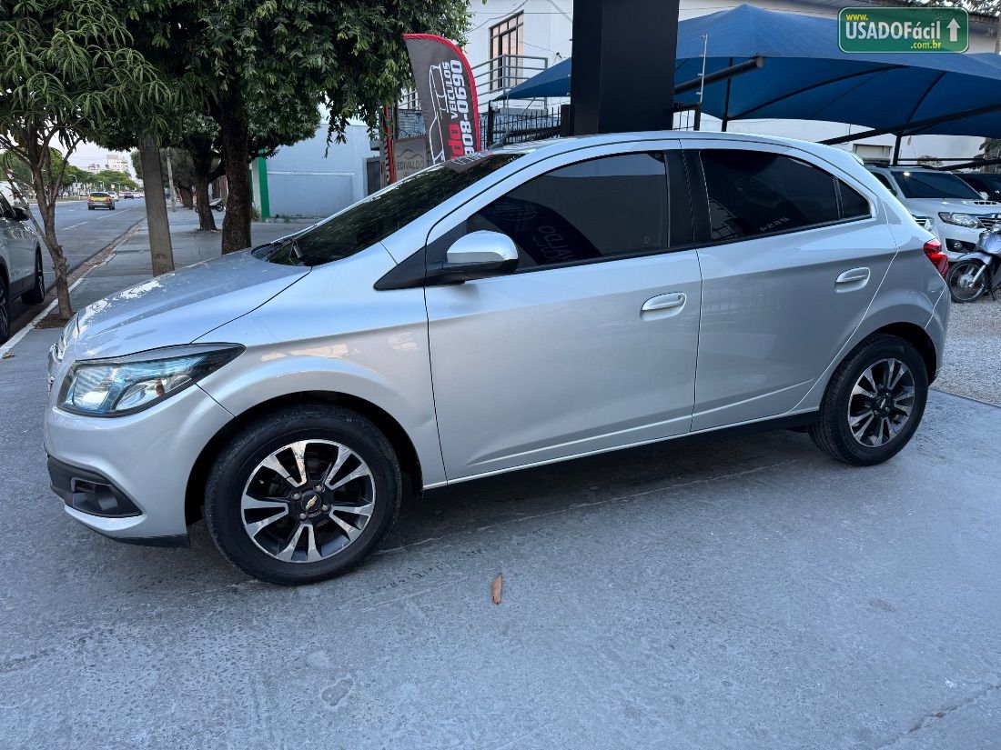 CHEVROLET/GM Onix Hatch LTZ 1.4 Automático Flex 2014/2015 — foto 3 de 11
