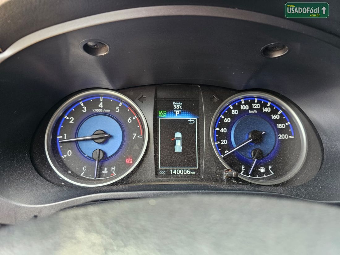 Toyota Hilux SRV CD 2.7 4X2 Automático Flex 2016/2017 — foto 10 de 14