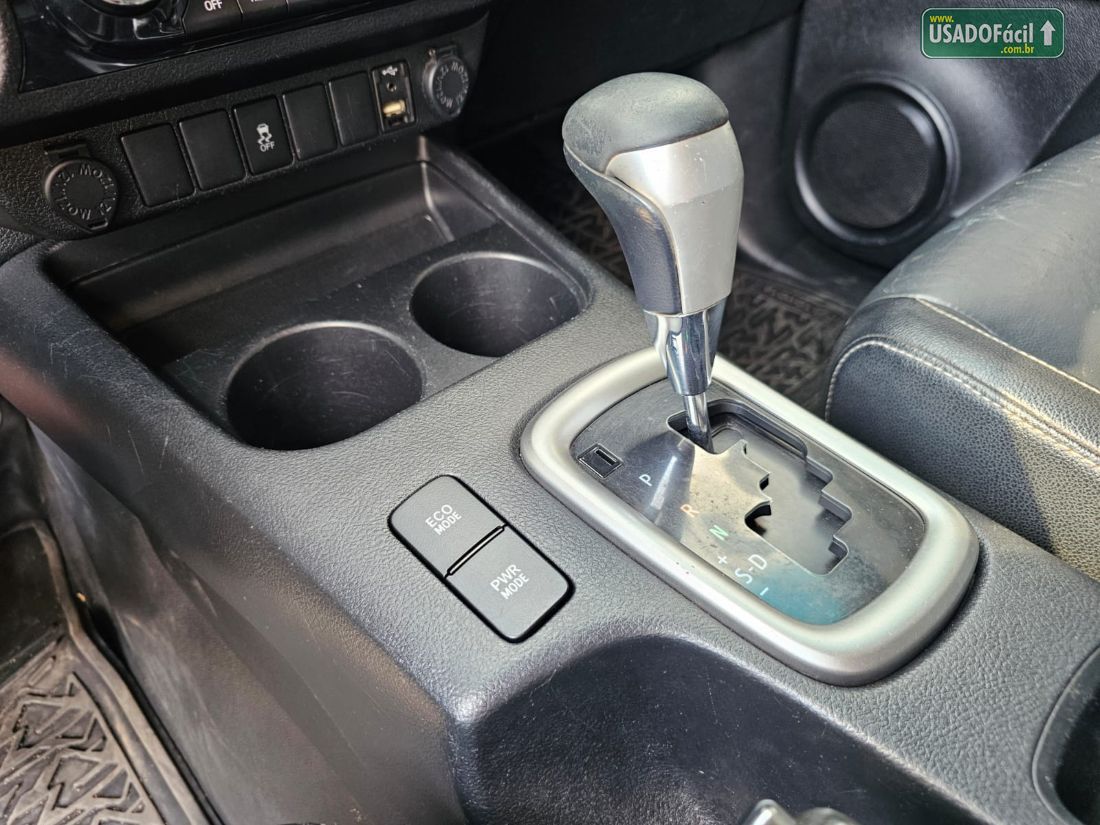 Toyota Hilux SRV CD 2.7 4X2 Automático Flex 2016/2017 — foto 12 de 14