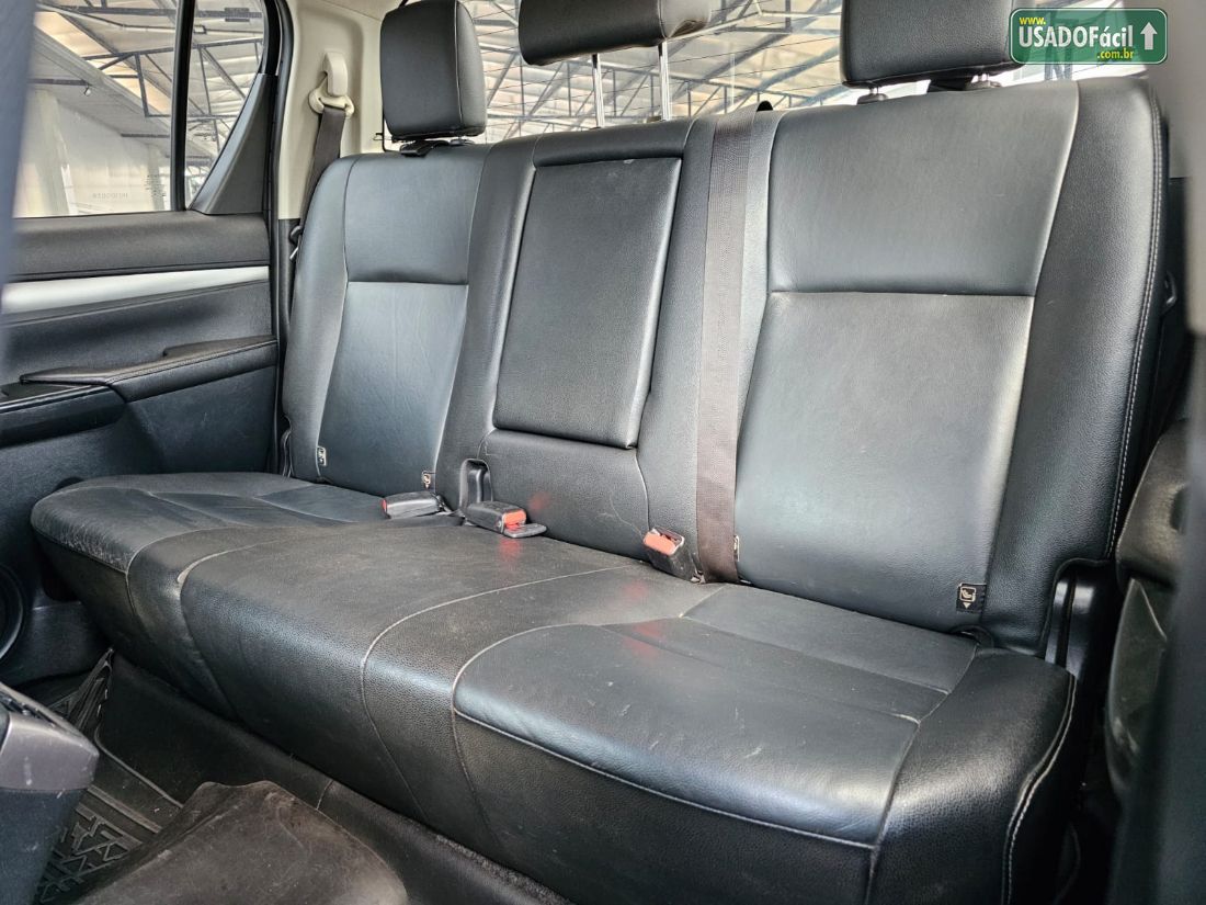 Toyota Hilux SRV CD 2.7 4X2 Automático Flex 2016/2017 — foto 14 de 14