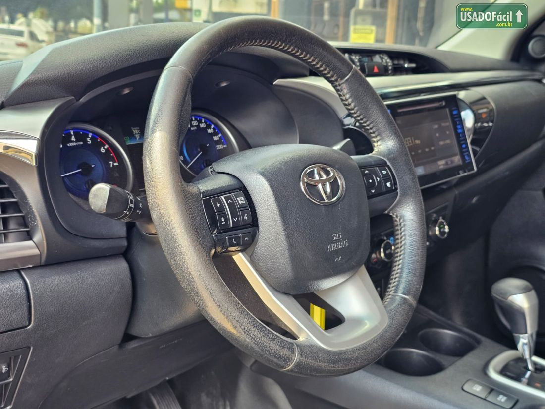 Toyota Hilux SRV CD 2.7 4X2 Automático Flex 2016/2017 — foto 9 de 14