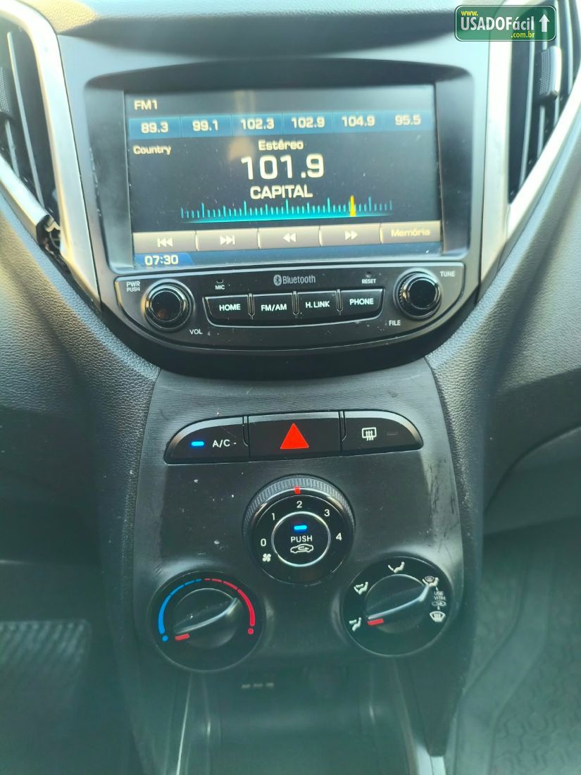 Hyundai HB20 Hatch Comfort Plus 1.6 Automático Flex 2016/2017 — foto 12 de 17