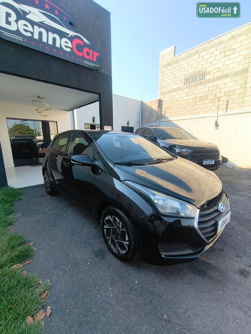 Hyundai HB20 Hatch Comfort Plus 1.6 Automático Flex 2016/2017 — foto 2 de 17