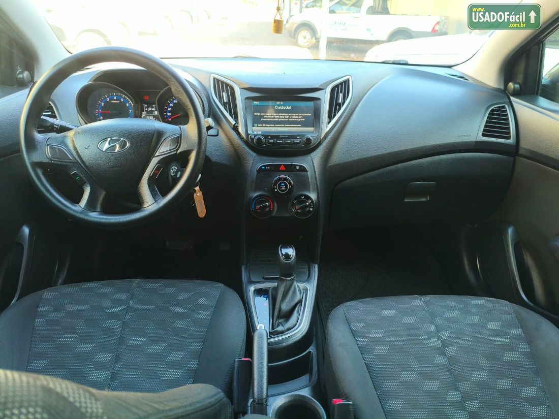 Hyundai HB20 Hatch Comfort Plus 1.6 Automático Flex 2016/2017 — foto 8 de 17