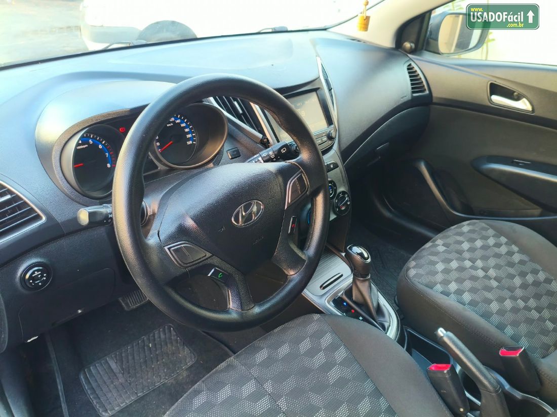 Hyundai HB20 Hatch Comfort Plus 1.6 Automático Flex 2016/2017 — foto 9 de 17