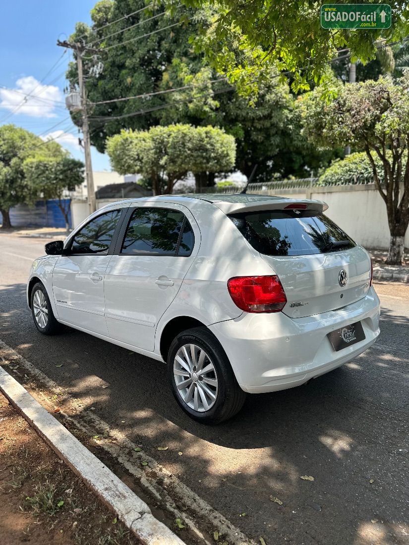 Volkswagen Gol Comfortline 1.6 4P Total Flex 2014/2015 — foto 4 de 10